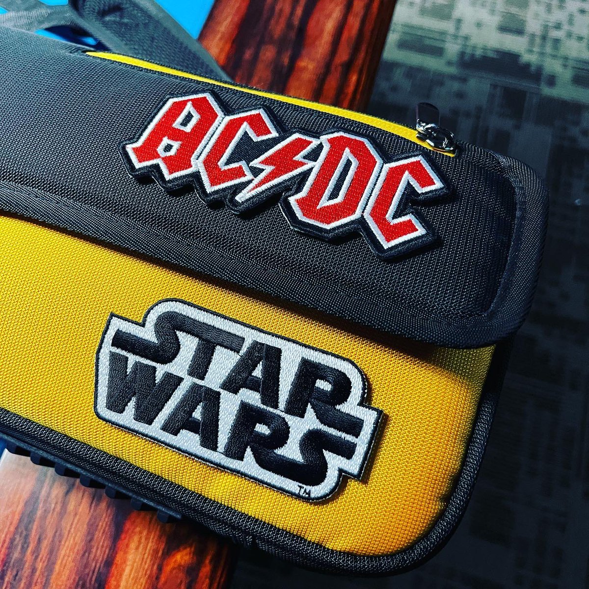 csgraphi's tweet image. It was amazing to play some pool today at the fantastic @BigDogBilliards in Des Moines, Iowa 🇺🇸.

#bigdogbilliards #poolplayer #9ballpool #desmoines