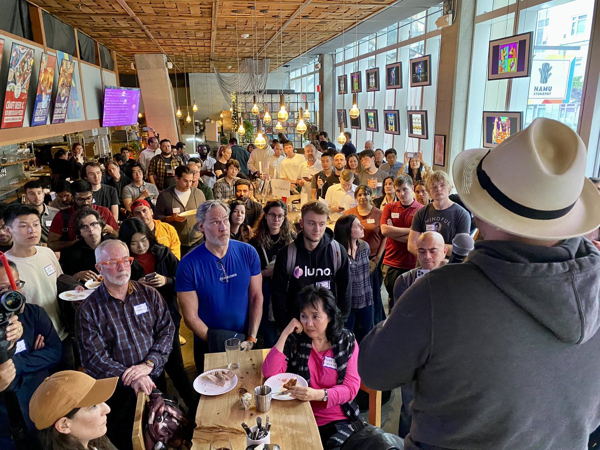 Speech at the #llamalounge “The Future of AI” by <a href="/benparr/">Ben Parr</a>