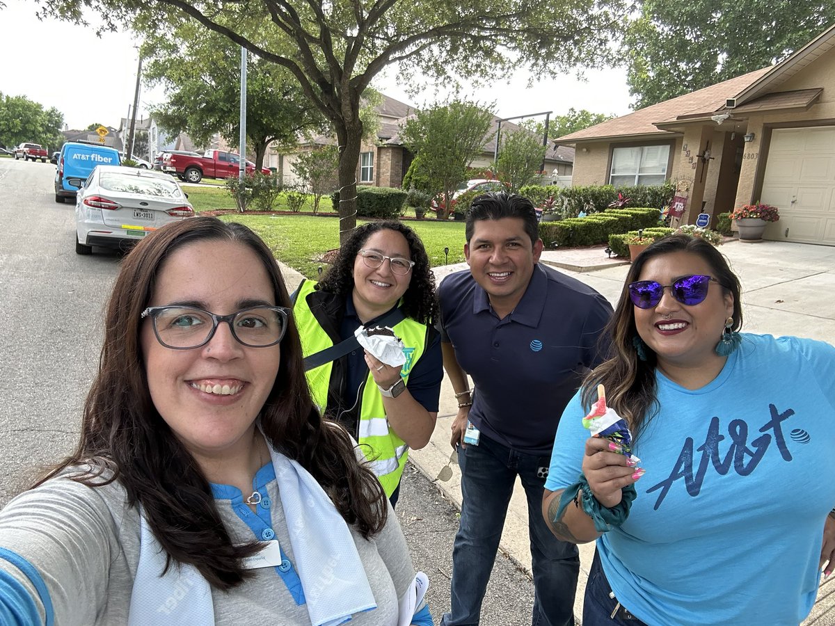 Trying to stay cool while talking about FIBER! New community getting FIBER.  @CarrizalesJudy @EvetteGamboa @tony_stx @STXspeaks