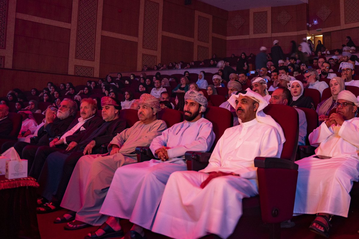 AafaqFestival's tweet photo. - مع ختام #مهرجان_آفاق_المسرحي في دورته التاسعة. لا يفوتنا أن نقدم جزيل الشكر والإمتنان إلى الدكتور أحمد المعمري، عميد جامعة التقنية والعلوم التطبيقية بمسقط على تذليل كل الصعوبات وتمهيد كل سُبل نجاح المهرجان، حيث تابع كل التجهيزات والأعمال وأشرف عليها حتى نجاحها الكامل. https://t.co/Q0EHuu6UwR