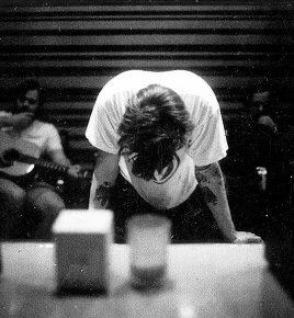 Harry fue tan real cuando escribió:

Matilda, hablas del dolor como si todo estuviera bien. Pero sé que sientes que una parte de ti está muerta por dentro...

i really felt that 😭