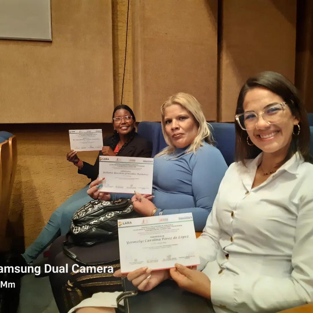 Larapotenciaenformacion tweet media