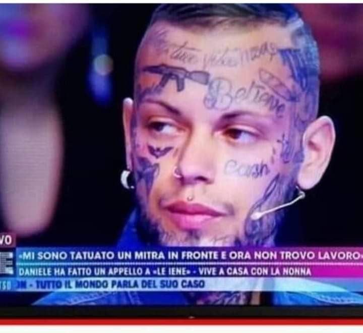 'MI SONO TATUATO UN MITRA IN FRONTE E ORA NON TROVO LAVORO'
Daniele ha fatto un appello a Le Iene