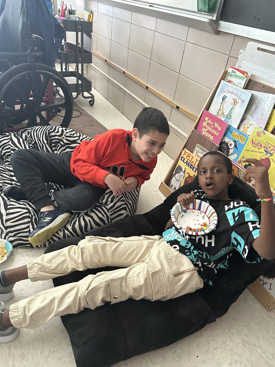 Collette Hauge tweet media