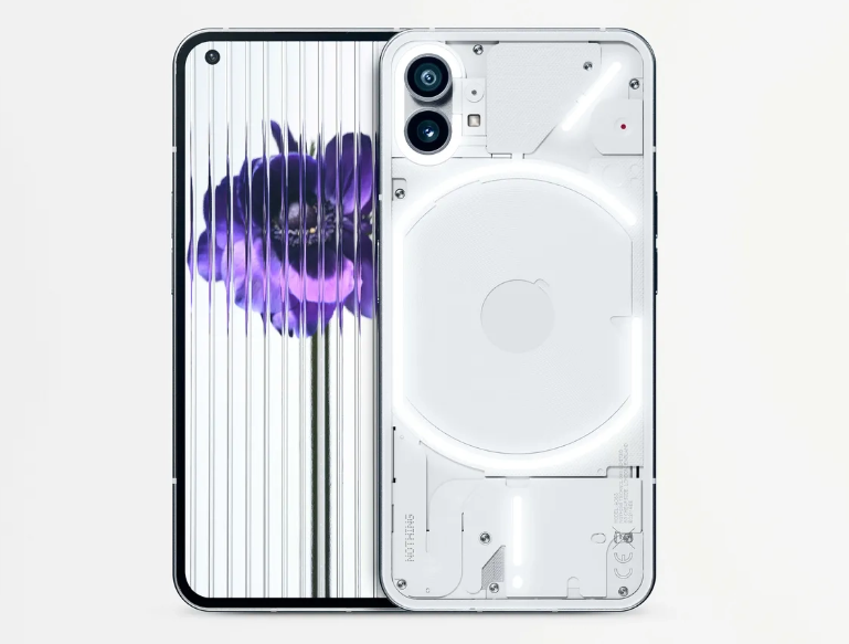 ZOL_Tech's tweet photo. The release of the Nothing Phone (2) has been confirmed for July, featuring the Snapdragon 8+ Gen 1 processor.

#NothingPhone2 #NothingPhone1 #WWDC23 #iPhone #iOS17 #OnePlus @UniverseIce @mingchikuo https://t.co/cgMrfhB9eU