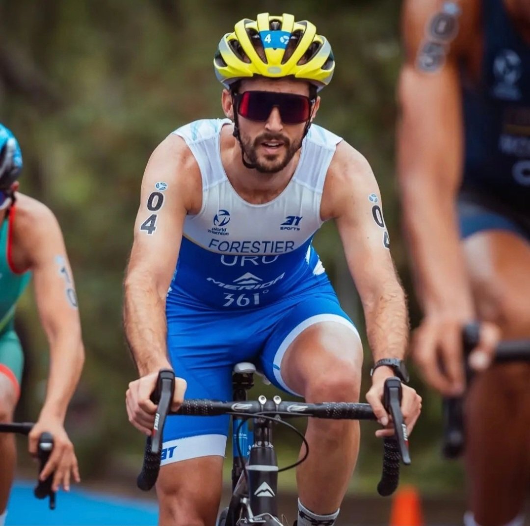 Finde semana pasado fue el Panamericano de Duatlón en Cali (COL), terminé en la 9na Posición al igual que el año pasado. Esta vez fui con aspiraciones de podio a nivel continental, pero no tuve una buena carrera! Aún no sé qué pasó, si la altura, la temperatura o el horario 6:30!