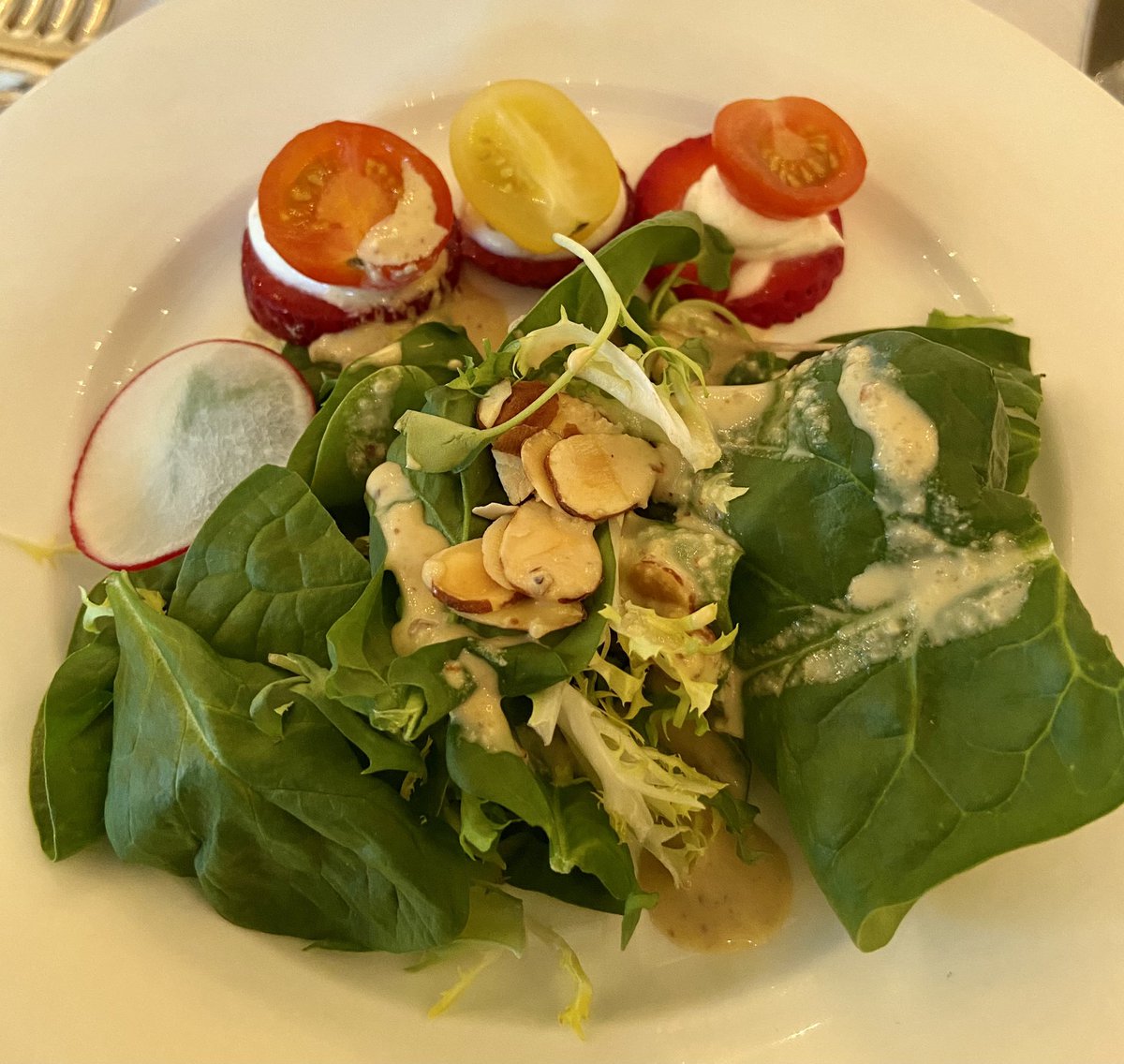 Bpbeernie's tweet photo. First course https://t.co/c6fsMizjKO