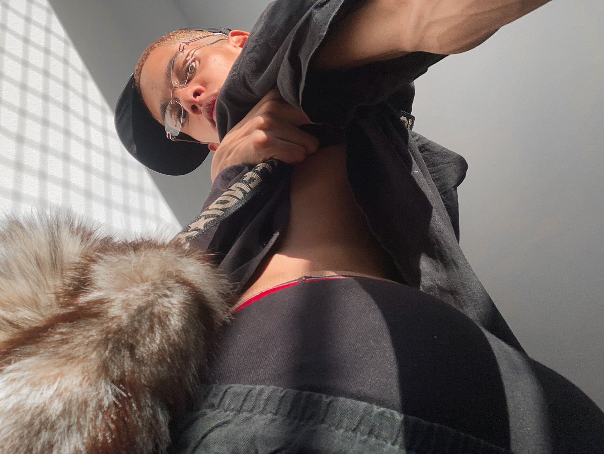 actedboy's tweet image. 👨🏽‍❤️‍💋‍👨🏽