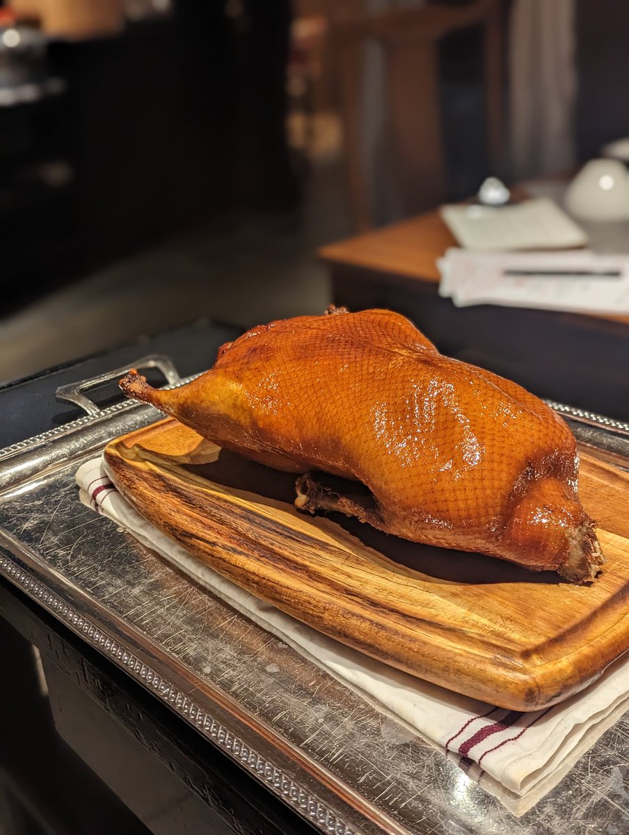 楊貴妃気分でビュッフェに来たわよ！
たまのご褒美ーーー！アガる❤❤❤❤ https://t.co/Rn3nYWCHTS