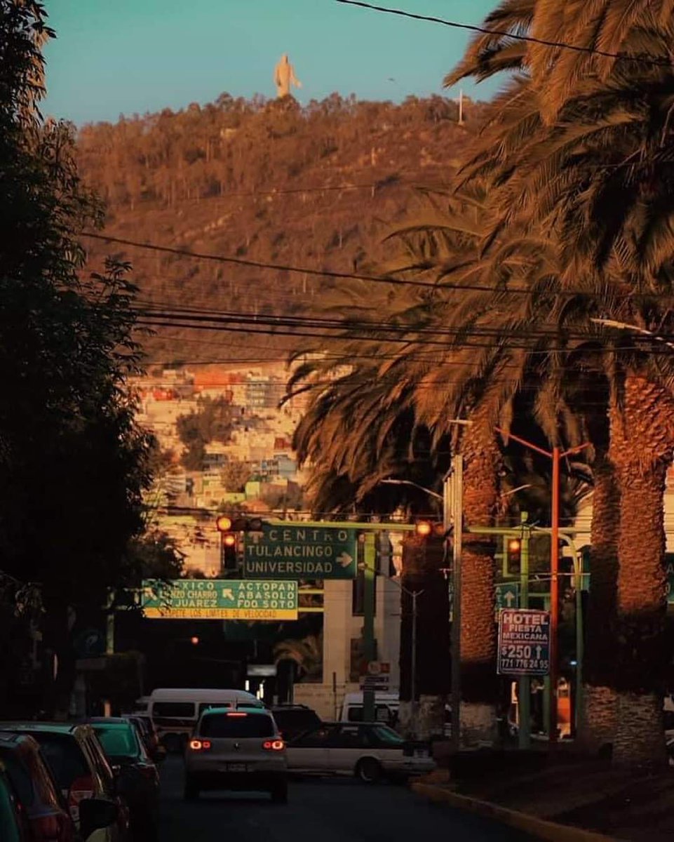 Hollywood y Pachuca: dos ciudades separadas al nacer 🌆