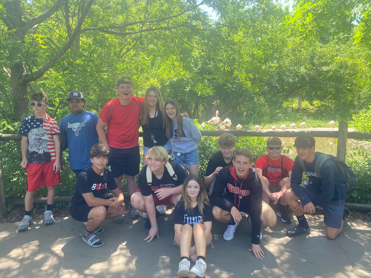 gmswarrior's tweet photo. 8th grade students enjoyed a trip to the zoo for their reward activity. https://t.co/zZz5xJOF0b