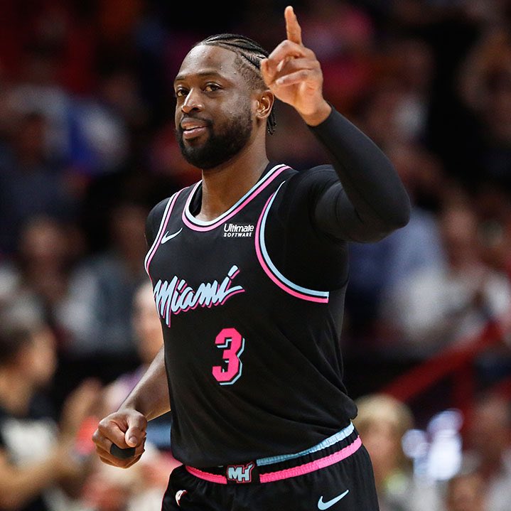 stealing the opponents jersey after each celtics playoff win ☘️

playoff record: 10-8