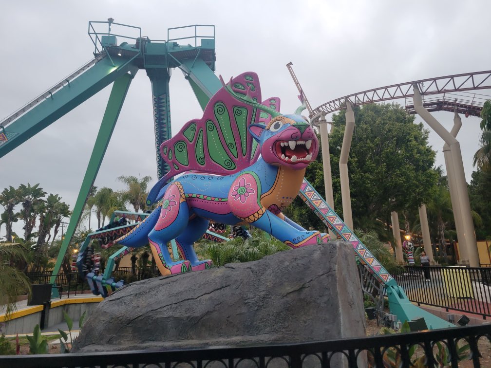 Whoa, check out these stunning Alebrijes as part of the new Fiesta Village #Knotts