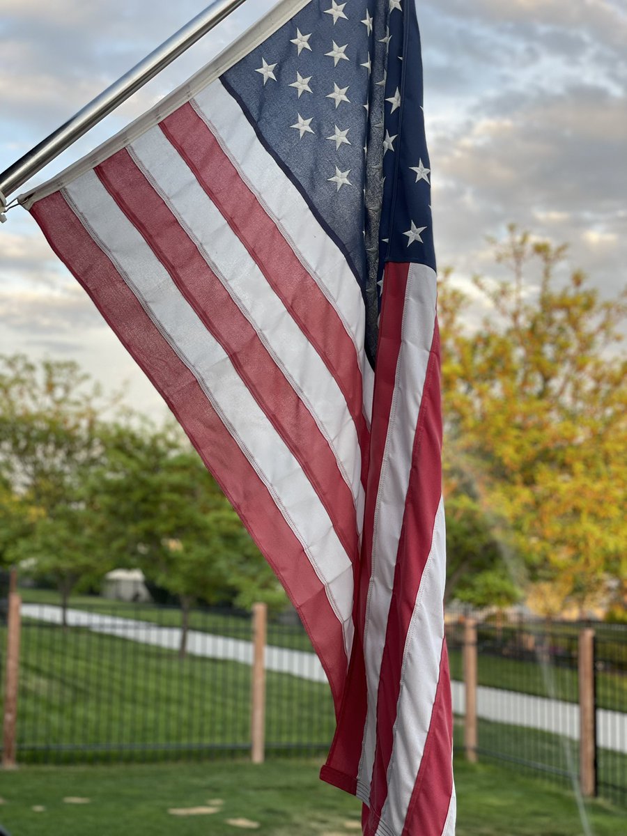 JSGoose11's tweet image. Full reels out tonight in honor of #MemorialDayWeekend. 🇺🇸 Ideal conditions produce ideal results. Well done League…well done 👏🏼 @OutKickTNML 

🌾✂️ @truCutmowers
🎶 Jahman Playlist/Spotify
🕶️ @smithoptics 
☀️ 73°
🍺 RPM @BoneyardBeer 
👟 @HeyDudeShoes