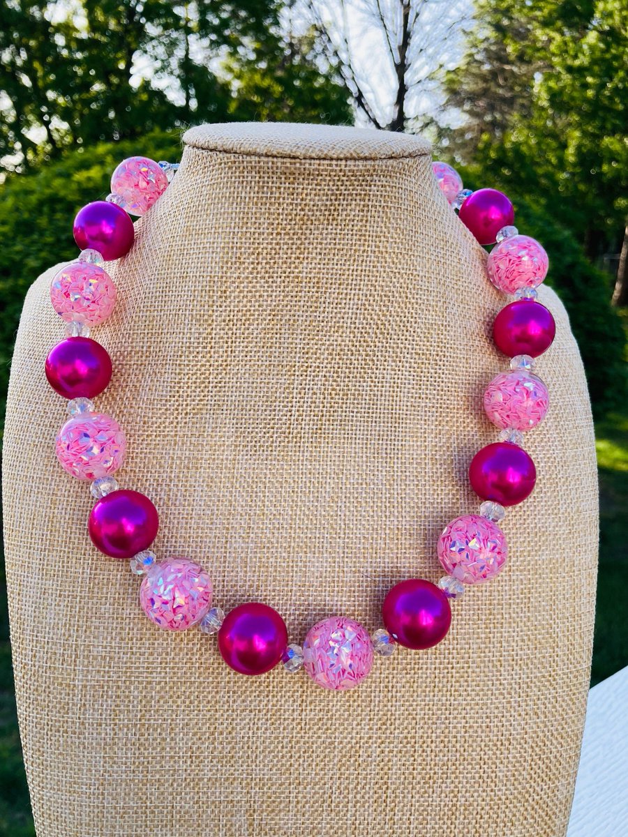 Excited to share the latest addition to my #etsy shop: Chunky Hot Pink Baby Pink Confetti Beaded Necklace / Bubble Gum Statement Bright Colorful etsy.me/45JIma3 #funchunkybeaded #weddinglady #birthdaygift #colorfulcrystals #eyecatcher #allisonsjewels