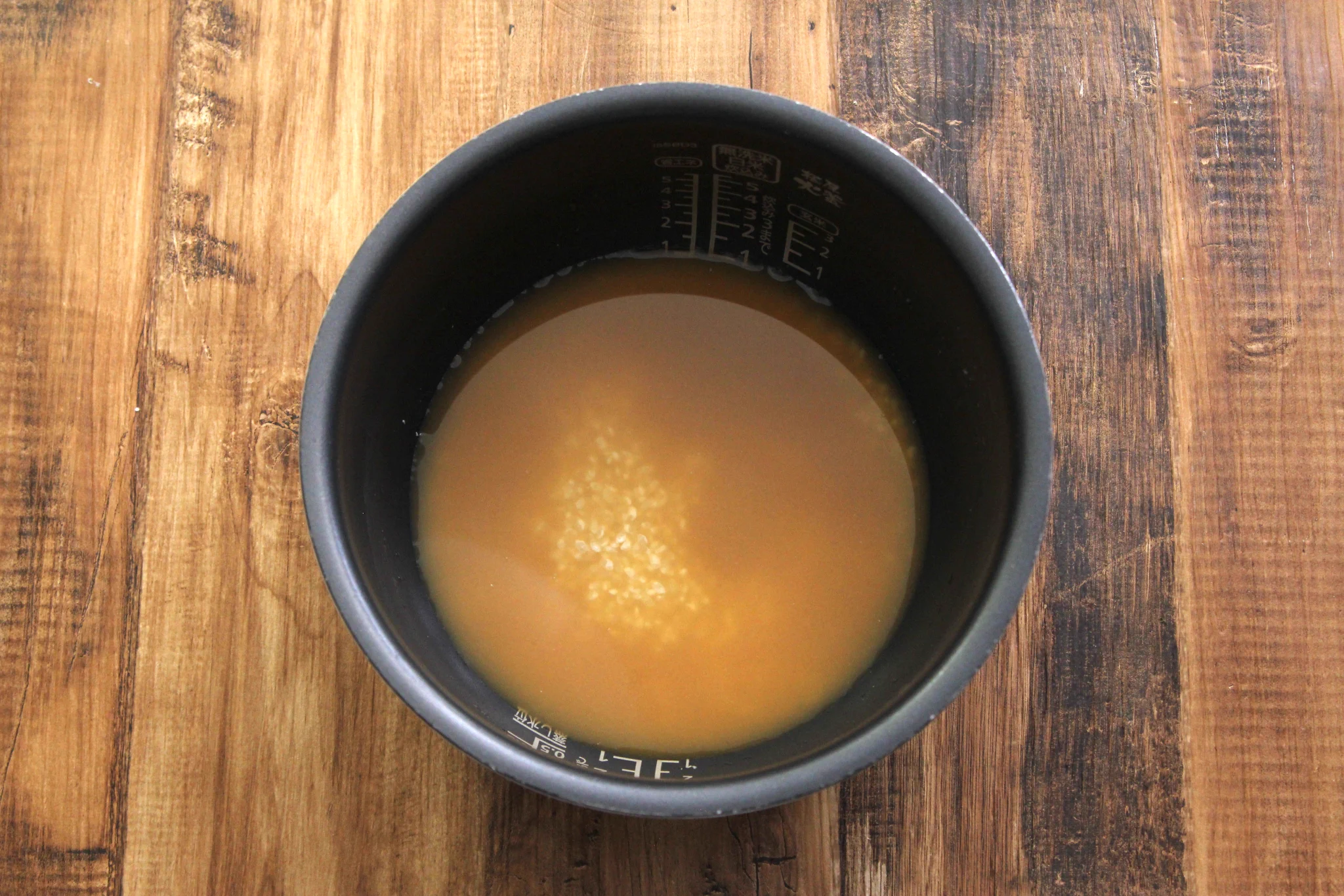 味噌などを使った味付けで、ぱくぱく食べられちゃいそう！とっても美味しそうな「おにぎり」のレシピ！