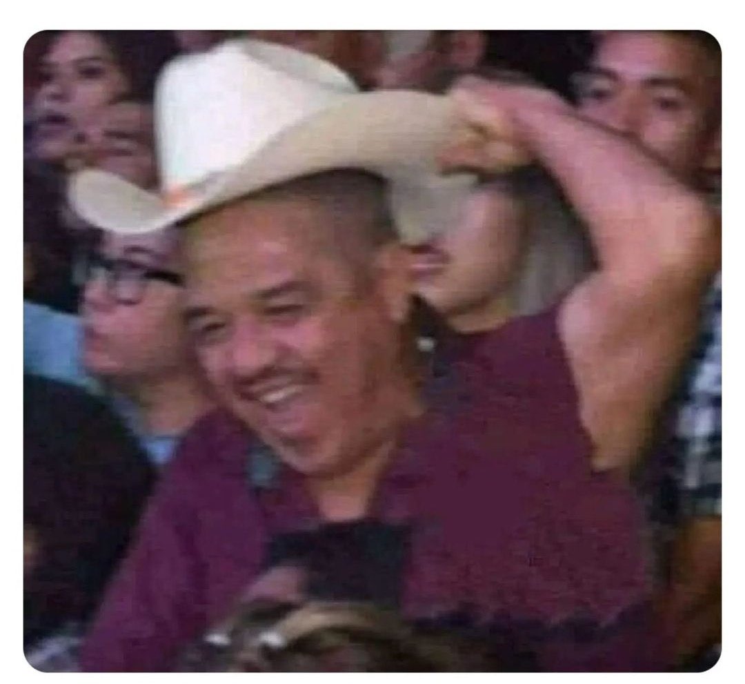 corridosybandas's tweet photo. Yo cantando "Vete Ya" y al que mandaron a la vrga fue a mi https://t.co/j2OEoqBkUq