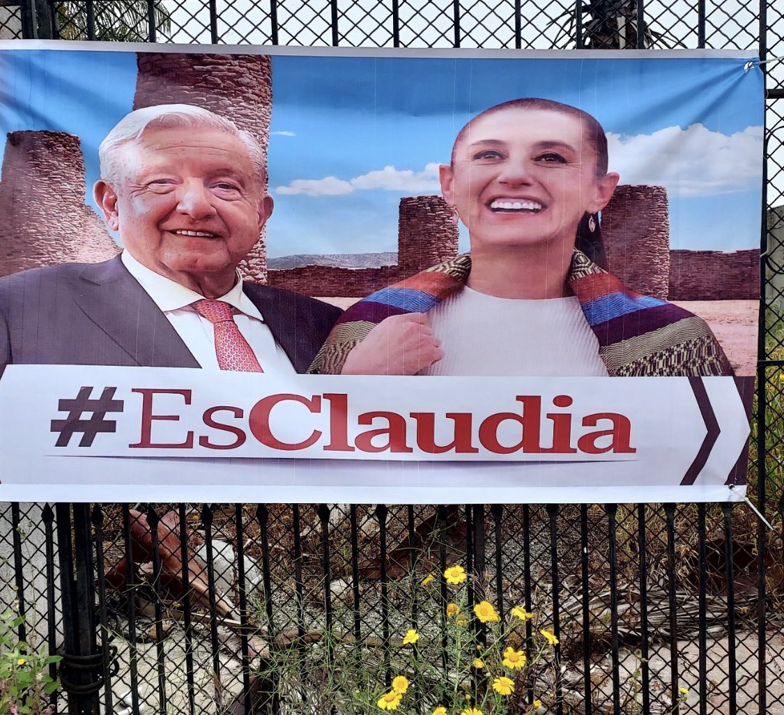 elenitamontanez's tweet photo. Esto no es un ejemplo de que se cuelgan del nombre de @lopezobrador_ ??? 

Esto es #PisoParejo ??? 
🤔🤔🤔🤔
@Claudiashein quiere dar #Albazo pero NO se lo permitiremos! @m_ebrard https://t.co/O0C14LqJqw
