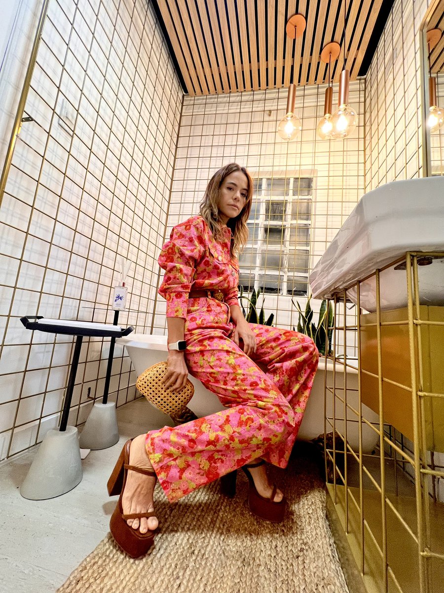 Fala que é xixi, mas é foto