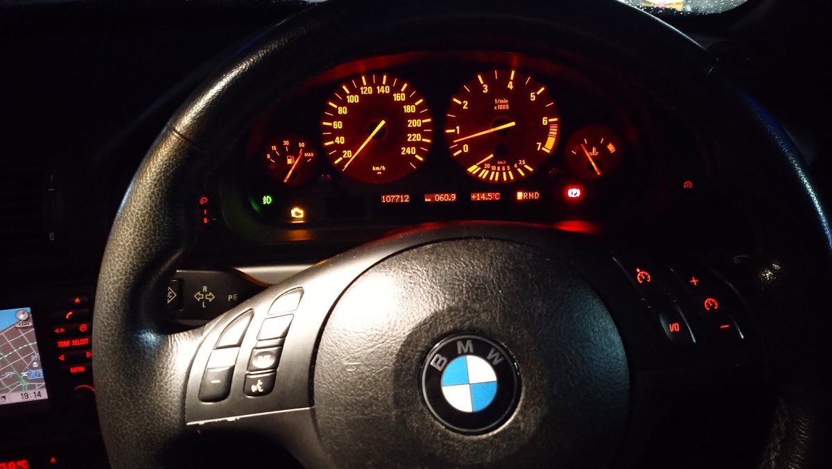 また日が過ぎて透ける #525の日
#BMW5Series
#BMWJapan
#あなたの愛車のロゴを見せて