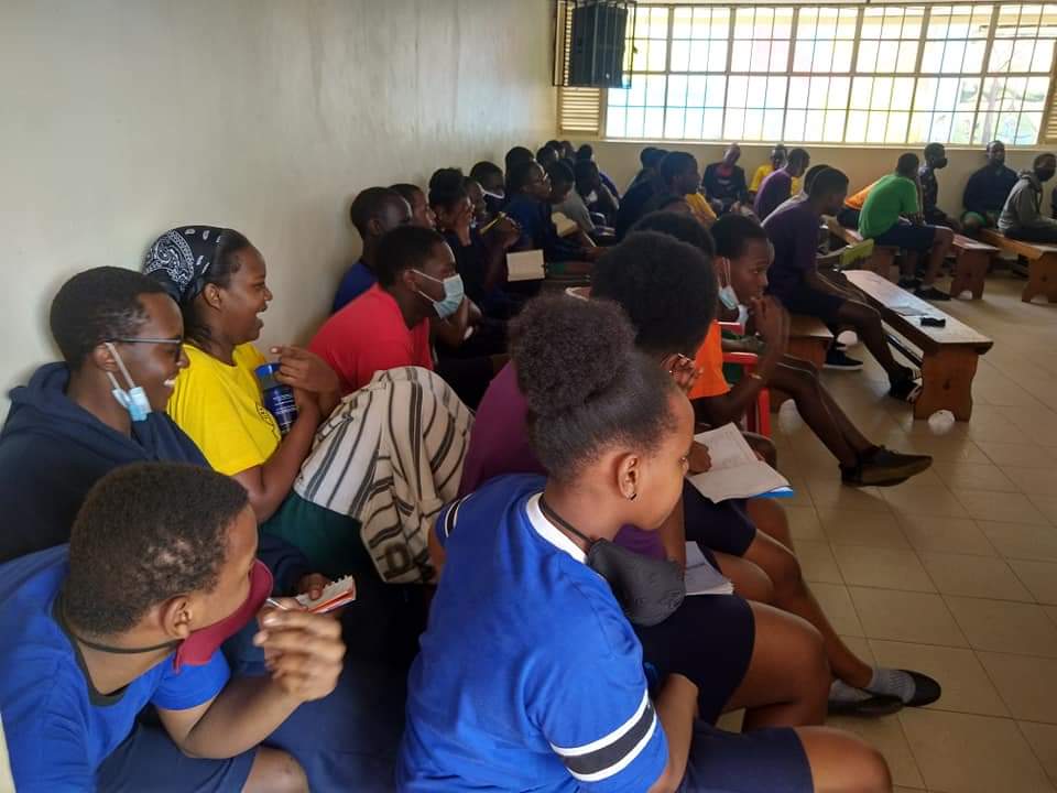 Break Free Rehab & Focus on Recovery engage students of candidate classes of Greenhill schools for both primary & secondary on 4/12/2020, under a program that discusses topics such as; effects of COVID 19 & coping with anxiety, depression, addiction, self esteem & others. #FBF