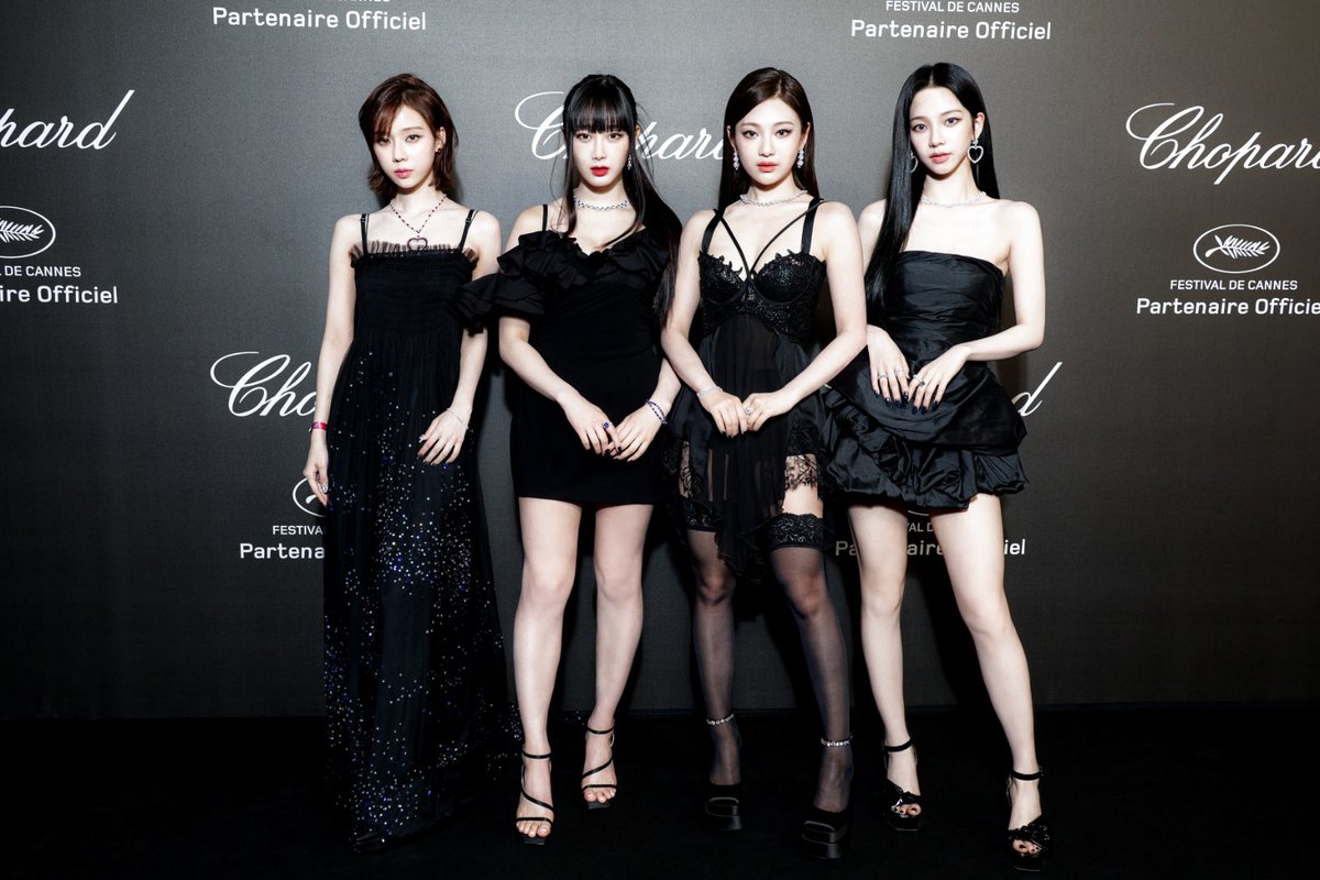 SMTOWN tweet media