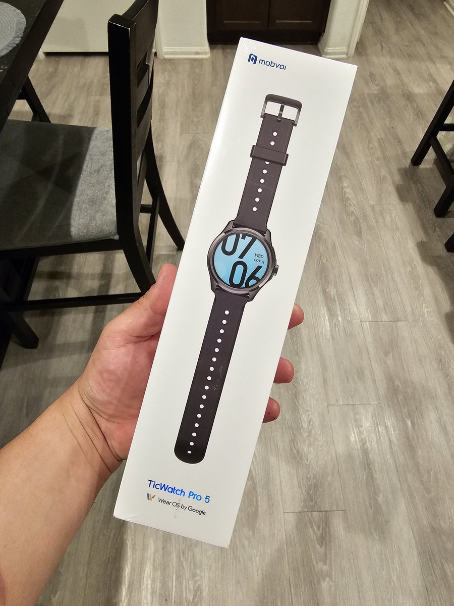 Josh_Quinonez's tweet image. This just came in! Can&apos;t wait to start using it and testing it out! @Mobvoi_Official #TicWatchPro5