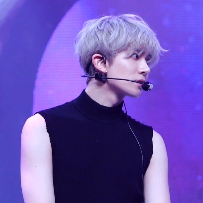 he wants me gone fr #HEESEUNG