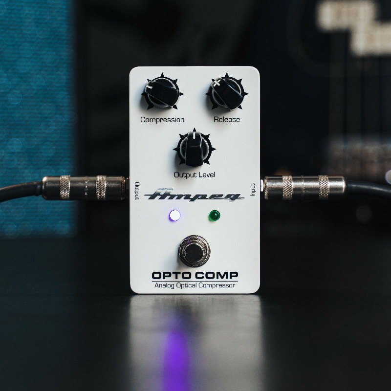 Ampeg_jp's tweet photo. \白く輝く理想のコンプ👏/
スムースでビンテージ・スタイルな #OptoComp コンプレッサー・ペダルは、オプティカル・タイプで、プロ仕様の高価なスタジオ・コンプレッサーと同等レベルの仕事をしてくれます😲
シンプルなコントロールも👌
製品詳細👇
https://t.co/LCDe3jaKbR https://t.co/KrnW7ui7X3