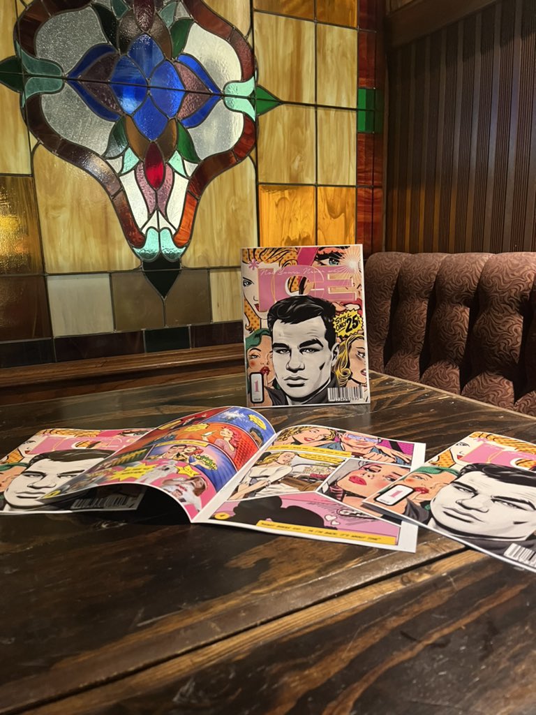 ogxice's tweet photo. 1am // not yours never was 💞✨

dm for custom prints, comic books, and even an *ice action figure 🤍✨ https://t.co/czLaKg4w3D