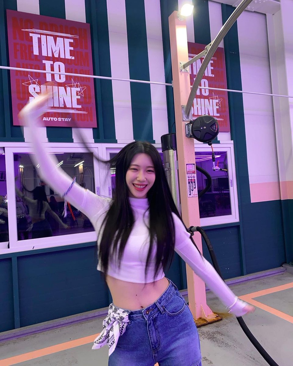 230526 #rocketpunch instagram post #suyun