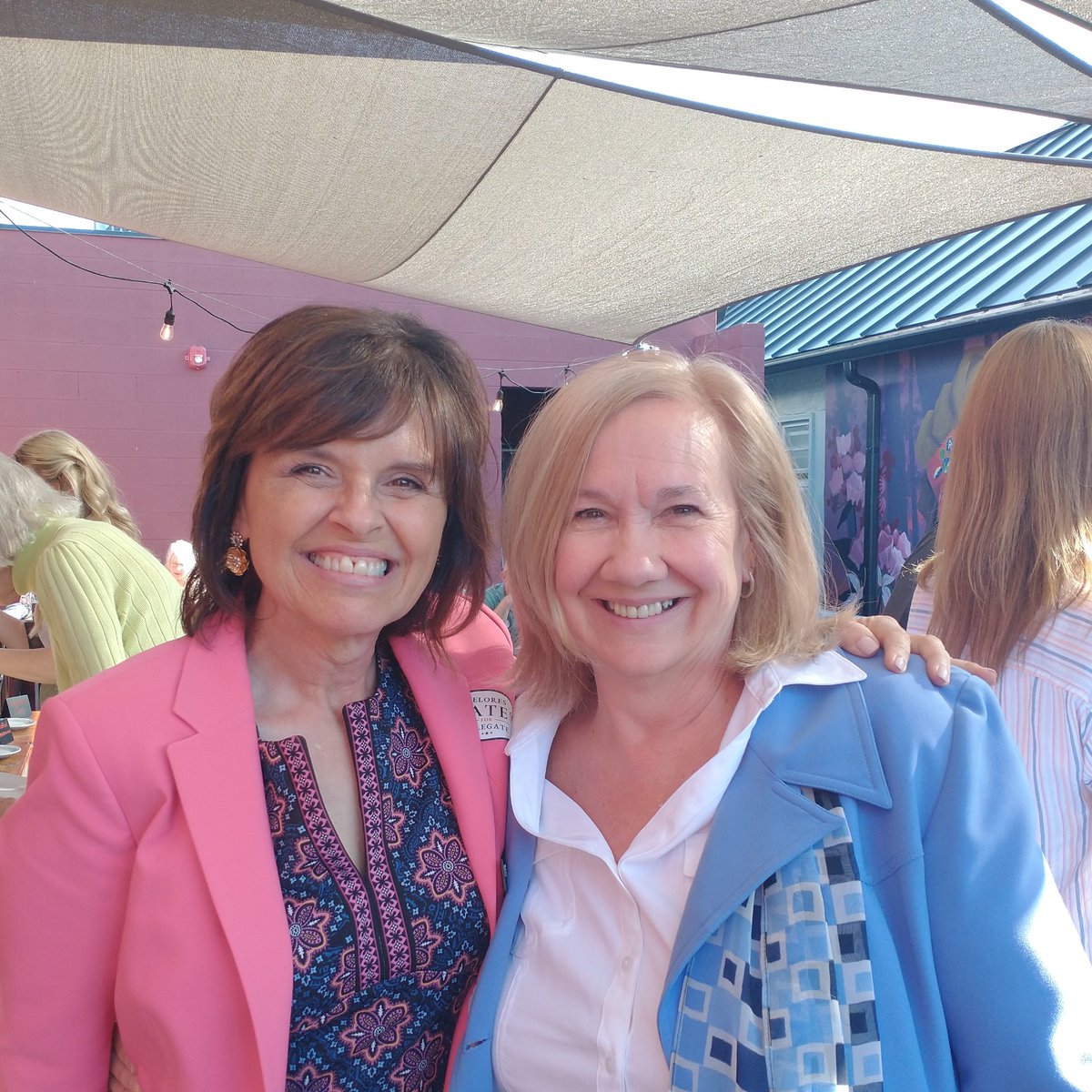 JamesBergidaVA's tweet photo. Glad to discuss state and local issues with our Attorney General Jason Miyares at yesterday's fundraiser for Delores Oates (HD-31). @JasonMiyaresVA https://t.co/ZMIoG5s3tD