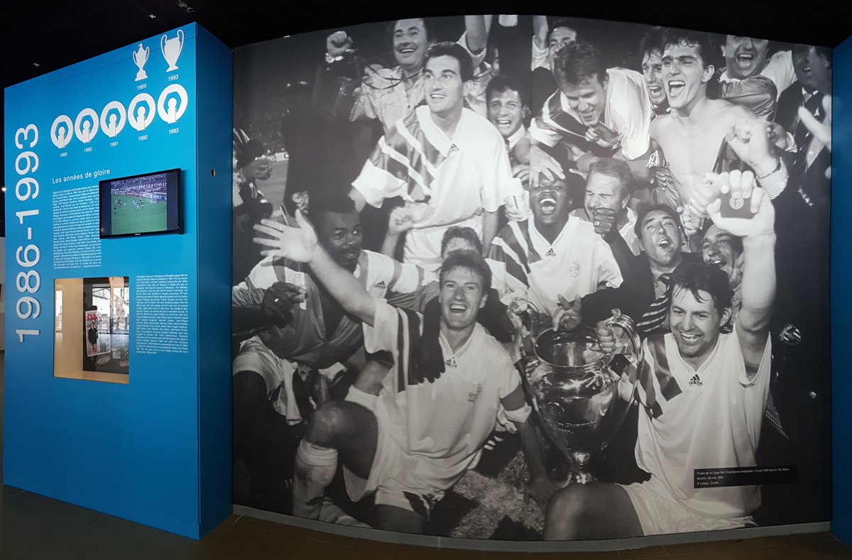 BSchelstraete's tweet photo. 30 jaar @ChampionsLeague 🏆

@OM_Officiel eert op een subtiele manier onze #RaymondGoethals. 

De @orangevelodrome heeft geen museum, wel per periode een wand.  

Deze van ‘Les années de gloire’ bevat een subtiele verwijzing naar ‘Den Tuveneir’. 🚬⚽️🪄 https://t.co/4qJYI5Csj5