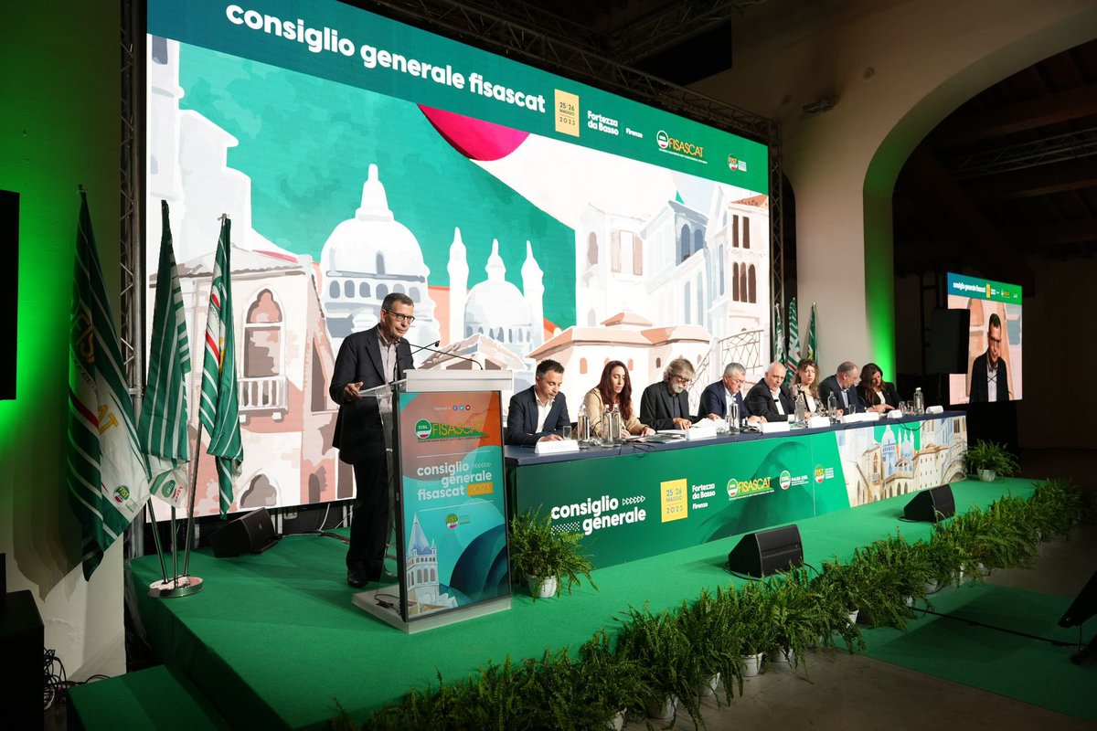 FisascatCisl75's tweet photo. #26maggio #ConsiglioGenerale #FisascatCisl Inizia la #TavolaRotonda 𝓢𝓽𝓸𝓻𝓲𝓮 𝓭𝓲 𝓸𝓻𝓭𝓲𝓷𝓪𝓻𝓲𝓪 𝓣𝓻𝓪𝓼-𝓕𝓸𝓻𝓶𝓪𝔃𝓲𝓸𝓷𝓮. Introduce e modera i lavori il Prof. #MarcoLai. #FormazioneSindacale #Educazione #Direzione https://t.co/Nz6eCqEJQS