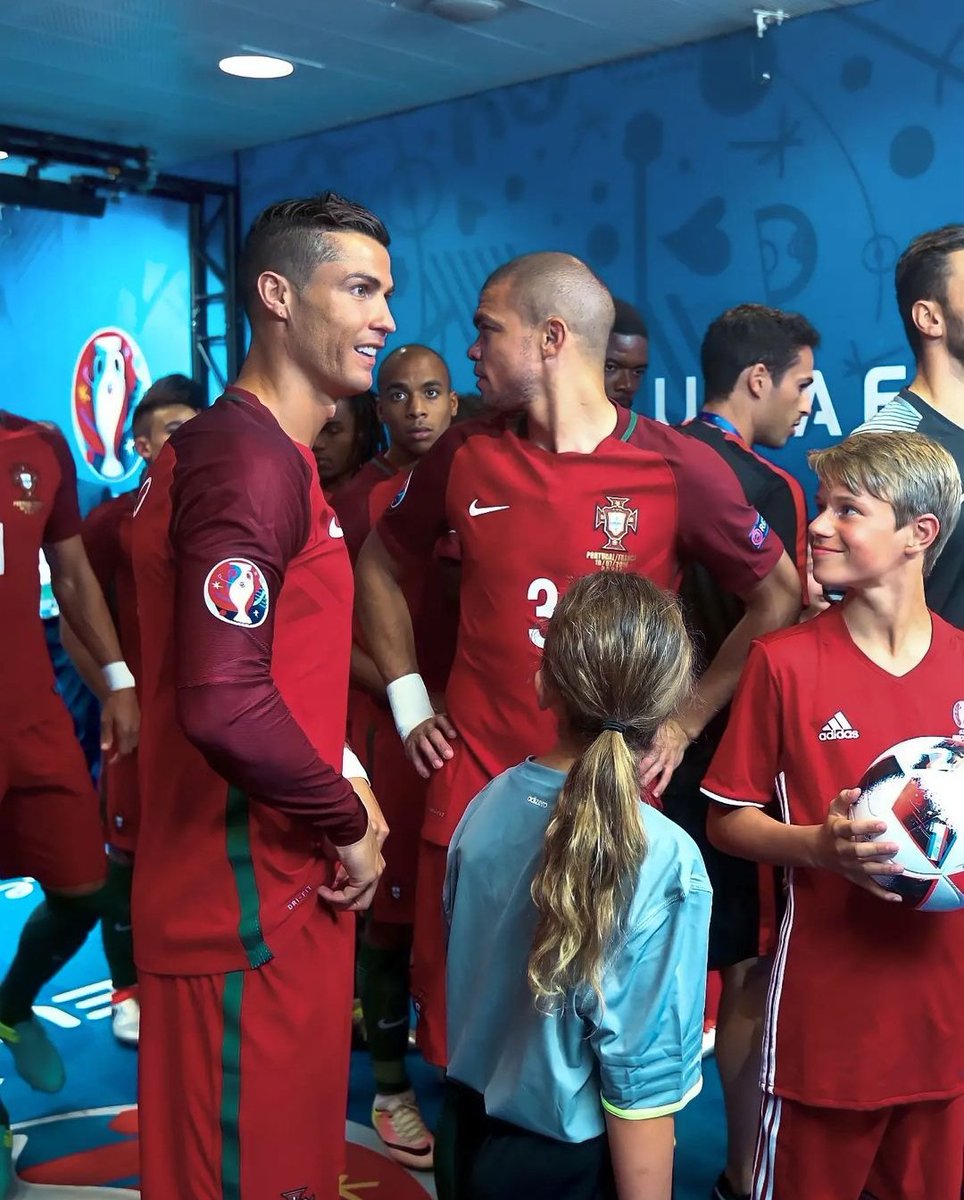 Ronaldo was as useful in this game as those kids in front of him who accompany him before kick off in the Euro 2016 final. 🤣🤣🤣