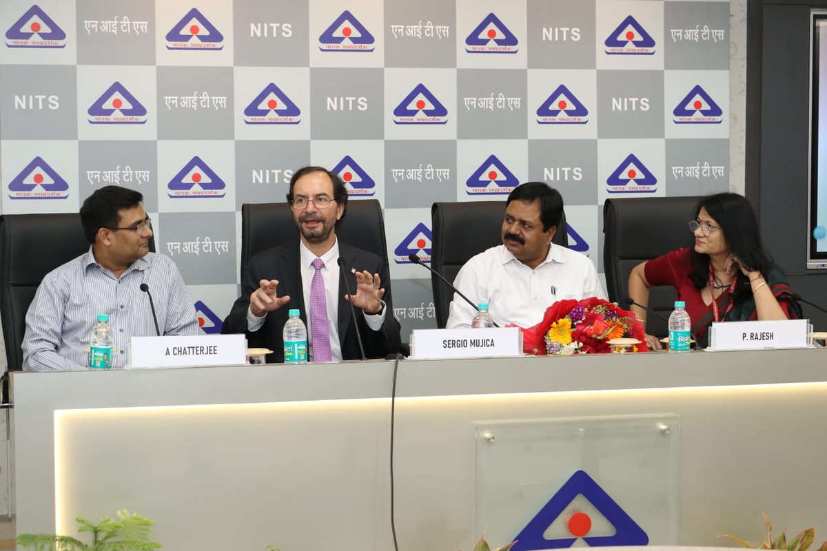 IndianStandards's tweet image. Mr. Sergio Mujica, Secretary General, ISO visited National Institute of Training for Standardization. He was briefed about the key activities and initiatives of the Institute.
#COPOLCO
@ISOSecGen @isostandards @ISOConsumers