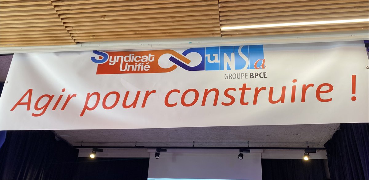 MondonGilles's tweet photo. Bravo à Philippe Cazeau le nouveau secrétaire général du @SUUNSAGroupeBPC 1er syndicat des @Caisse_Epargne qui prend la suite de Philippe Bergamo.
Des hommes de valeurs à la tête d’un grand syndicat de @UNSA_officiel #UNSA https://t.co/Yn6TVOq83y