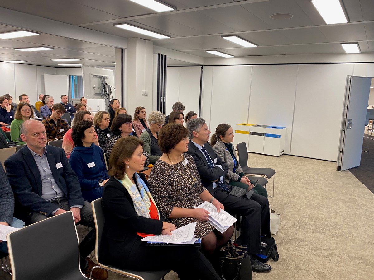 SJacobzone's tweet image. Great to see SG @MathiasCormann @pdsutter discuss #evidence as #EIPM is at the heart of strengthening trusted policies and is key for #reinforcingdemocracy On 16 Feb we kicked off the Belgian chapter of the #tsi JRC/OECD #Science4Policy DG REFORM project   bit.ly/3BWSaj3