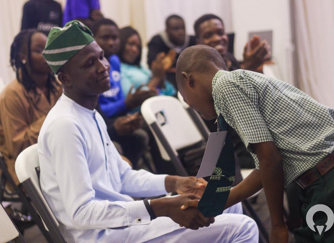 Tekisite_'s tweet photo. Angels no dey die🕊️ https://t.co/B8tcJkG6fF