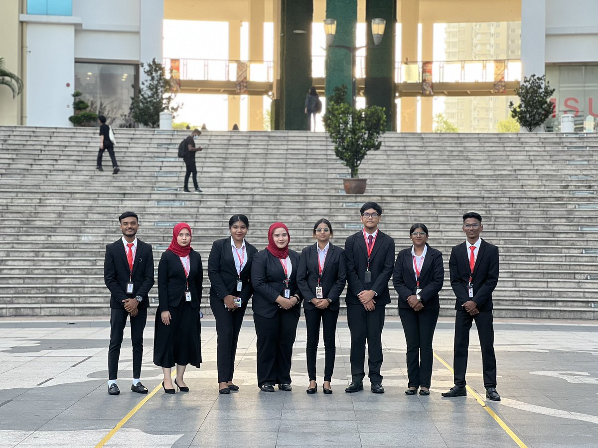 Oath Taking Ceremony & Appointment Students Representative Council 

#MSUMalaysia #MSUCollegeIpoh #MSUCIpoh #TransformingLivesEnrichingFuture #MSUrians #LovefromMSU #MSUEDUtour2023 #MSUOath2023 #MSUOathTaking #MSUOathTakingCeremony2023