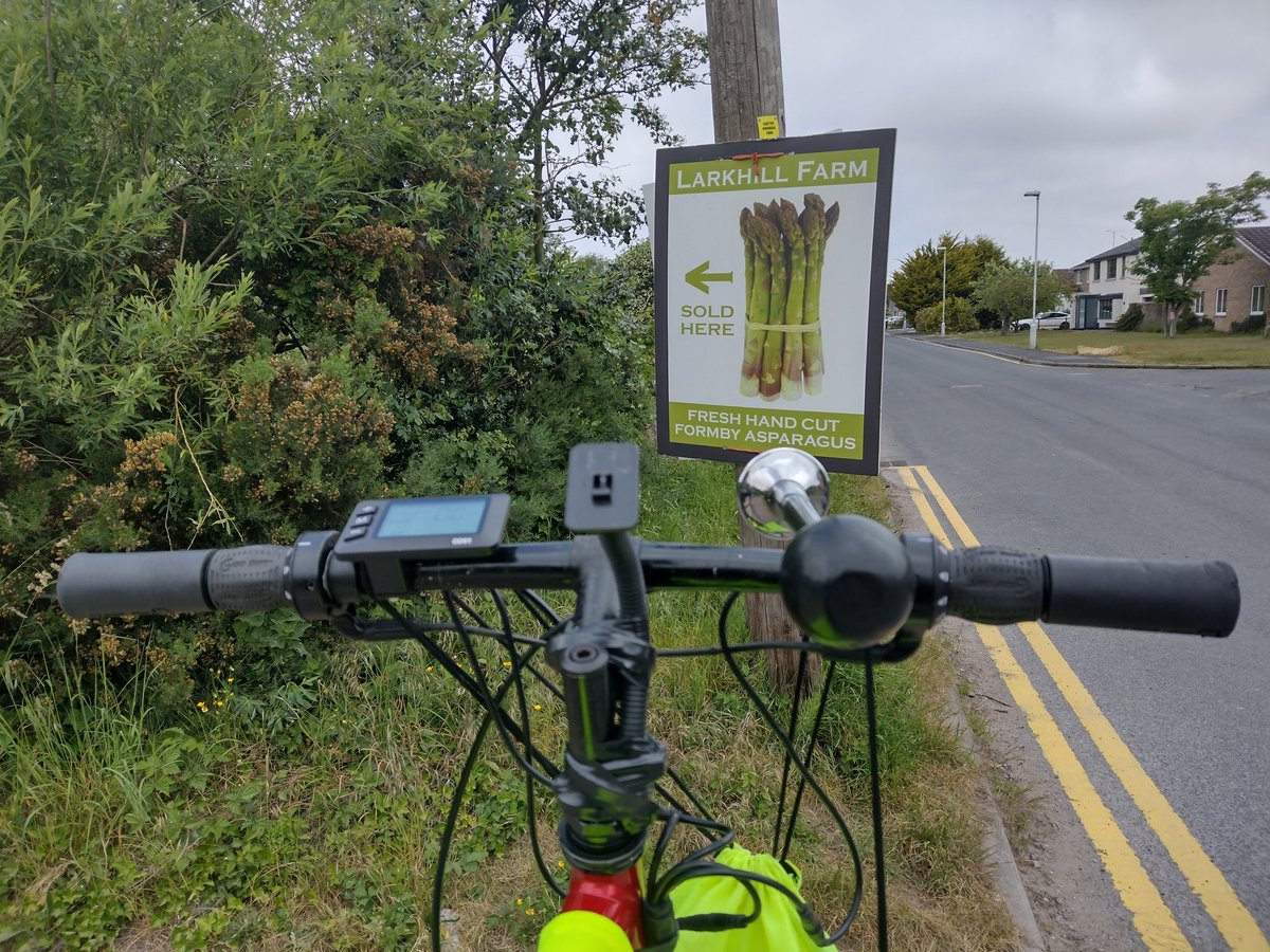 First outing for TallBike for the annual local delicacy.
Fresh this morning 😋

@HightownVillage
@RealCraftyWigan
@wiganlocalhist1 
@JohnnyVegasReal
@LiverpoolTIC
@CrosbyBubble
@MerseyFerries 
@seftoncouncil