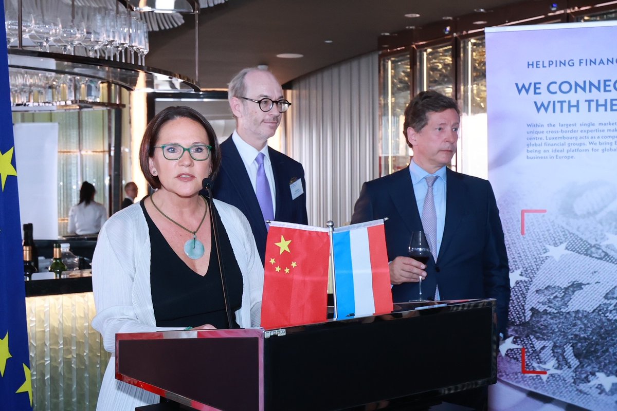 LuxFinance's tweet image. After more than 3 years LFF was back in #China to reconnect with the financial sector #community. Thank you to HE @Yuriko_Backes, Luxembourg's Finance Minister, for proving speeches at our #receptions in Beijing &amp;amp; Shanghai, to our sponsors, and everyone who joined us to #network.
