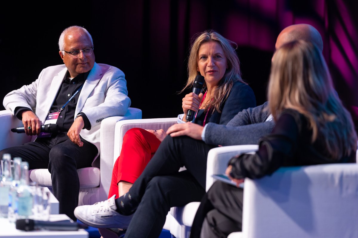 daflorescu's tweet photo. With Dorota (@wbd TVN), Neville @brandcapitalint and Stefan @RTL_com AdAlliance) talking about what’s unfolding in the media industry. We're all betting on #mediacapital as the next big thing, especially in the US and Poland. More on this 👉https://t.co/FD92bg9sDl @mediaforgrowth https://t.co/CDwAS4SE1O
