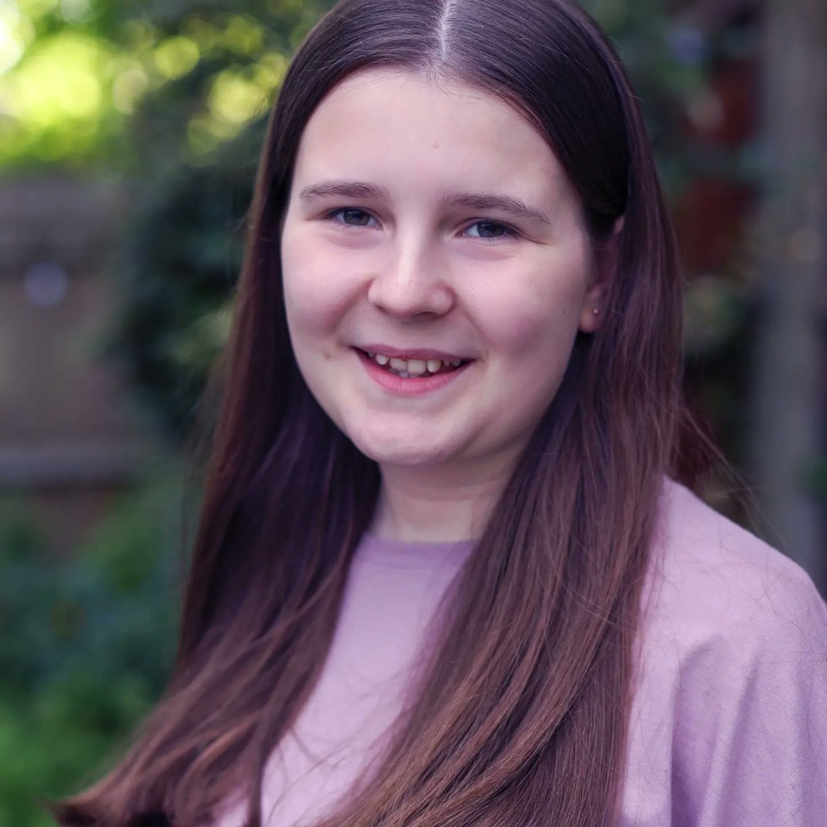 Nancyfrancesfox's tweet photo. Some of my new headshots. Thank you @ChrisKeenanPics @BbmTracey #teenactor #teensinger https://t.co/hcK2ab4WzC