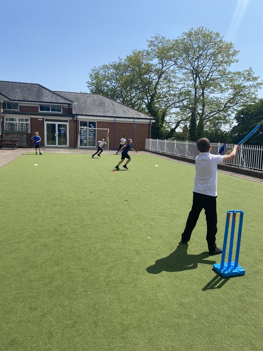 sfsmsport (@sfsmsport) on Twitter photo Year 6 cricketers enjoying practicing their batting and catching skills in the glorious sunshine βοΈπ<a href="/sfsmtweets/">St Faith & St Martin Juniors</a> Year 6 cricketers enjoying practicing their batting and catching skills in the glorious sunshine βοΈπ<a href="/sfsmtweets/">St Faith & St Martin Juniors</a>