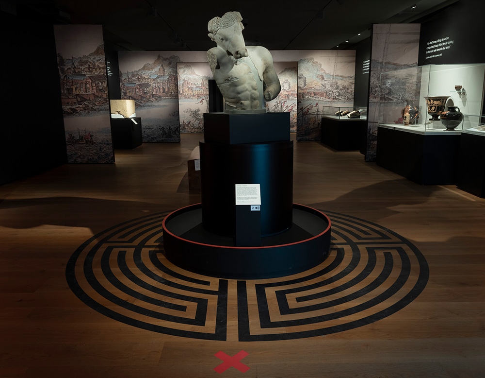 AshmoleanMuseum's tweet image. Enter #LabyrinthAshmolean and you&apos;ll be greeted by this striking minotaur. This minotaur is a Roman copy of a Greek bronze sculpture from the 5th Century BCE. A figure of Theseus originally stood alongside, about to strike him down.⁠ 

Book your tickets: ashmolean.org/exhibition/lab…