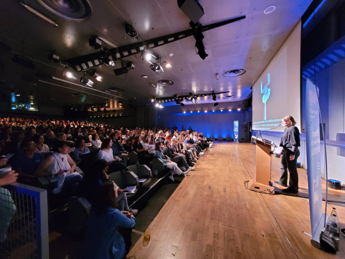 [#UXDays 2023] Premier REX de la journée, <a href="/paulinealapage/">pauline thomas</a> met les Design Sprint à l'honneur, en nous présentant des aookucatuibs concrètes et étonnantes.

#UXDays #REX #DesignSprint