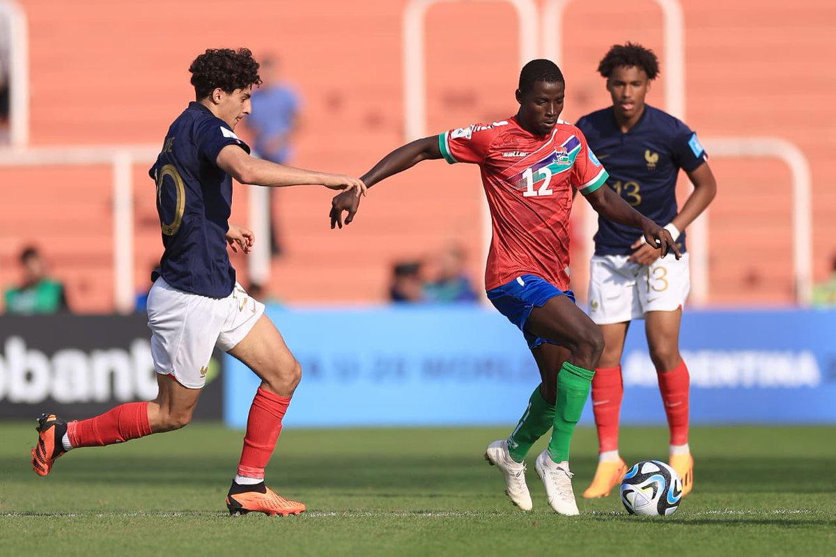 Manlike Yugo 💪🏽🤩👏🏽.

A MOTM performance at the big stage from our midfield enforcer, Muhammed Jobe who hardly put a foot wrong against France at FIFA U-20 World Cup in Argentina.

Keep it up, Yugo ✊🏼

📸 GFF Media

#RDB #Muhammed #TheGambia #fifau20worldcup #Real4Real #CityBoys