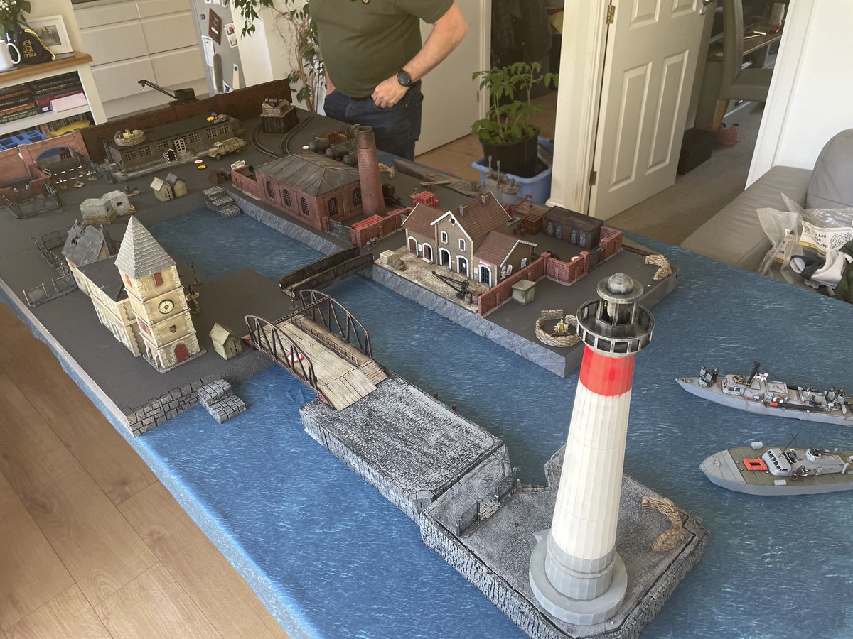 TooFatLardies's tweet photo. Today I am mainly going commando. https://t.co/6qjpiyKYWD