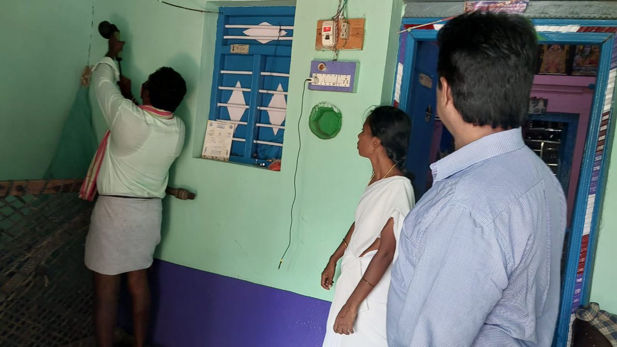 DmoKadapa's tweet photo. SUO Proddatur conducted Friday dryday activities,Cyphanathrine indoor Space spraying in     92 houses done at Kummari street of Secretariat Kottapalli-1 in PHC Kalluru.   Lab visits of  UPHC Devangapeta and UPHC Sreeramulapeta. https://t.co/DFEYKGlE0V